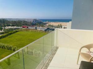 amazing fouka bay 3 bedroom sea view ST5-Ch95-0101