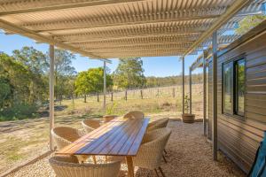 Widgereedoo Farm. Vineyard views. Peaceful retreat.