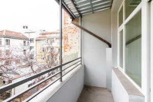 Viral 2 BR Photo Studio Loft