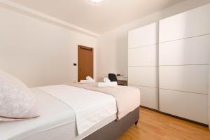 Apartment Lucija, Stinjan