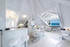 Apartment Flores Blanco