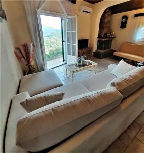 VILLA CHRYSANTHOS