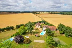 Crazy Villa La Forgé Buffet 41 - Heated pool - Foot - 2h Paris - 30p - 克莱克城