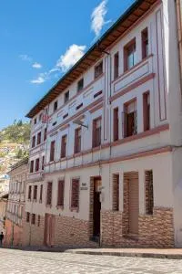 Hostal Carlos Luis - Hacienda Cornejo de Ish