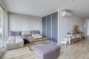 Bright 50 m in the centre of Sanary-sur-Mer