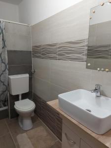 Apartmani Kasteljan 7, Stara novalja