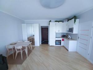 Great View Studio, self check in, free parking