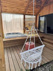 Campings DAMONA LODGES : Chalet 1 Chambre