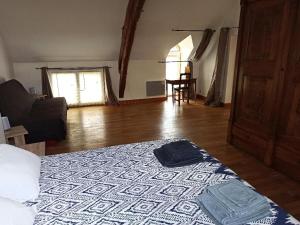 Maisons de vacances Gite Saint-Lactencin, 4 pieces, 8 personnes - FR-1-591-240 : photos des chambres