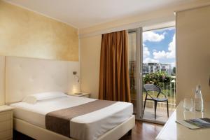 Superior Single Room room in Hotel Savoy Palace - TonelliHotels