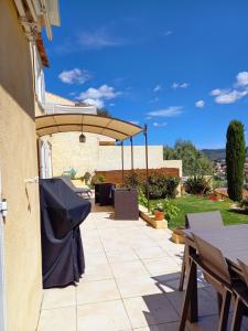 Appartements Cat appart vue mer carnoux en provence : photos des chambres