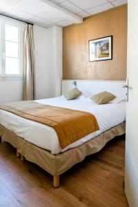 Hotels Hotel Du Golfe : photos des chambres