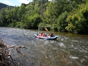 Maison familiale avec terrasse, grand terrain et proche de la rivière - Alleyras, 6 pers. - FR-1-582-244