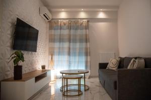 Valerys Artistic Home