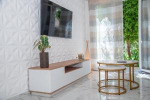 Valerys Artistic Home