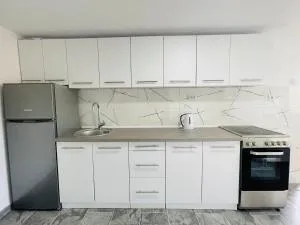 Ajla - Free parking - Lipe