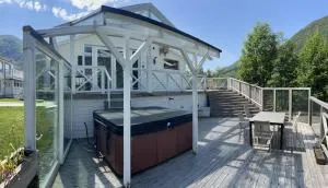 Jølster Holiday home - Årdal