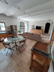 Maisons de vacances Gite au sein d'un Mas Provencal : photos des chambres