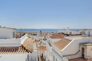 Old Town Apartments Sea View