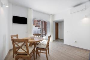 Old Town Apartments Sea View