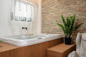 Legato Spa Suites