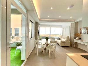 Malagueta beach III & Terrace by ELE Apartments