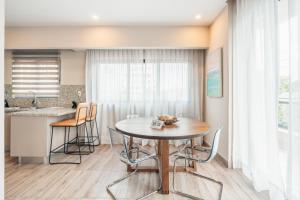Fully Serviced Apartment at Regatta Living II - 302