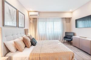 Fully Serviced Apartment at Regatta Living II - 302