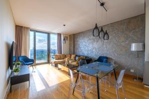 BW Residences penthouse 2BDR with pool&gym