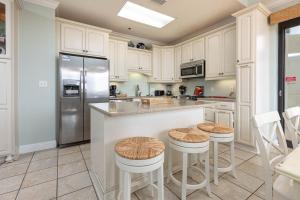 Phoenix VI 6015 condo