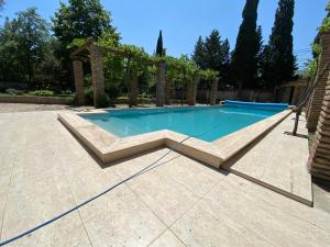 RARE house with garden