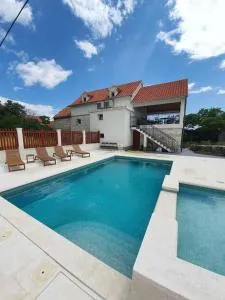 Villa anno 1911 - Opanci