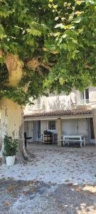 Maisons de vacances Mas provencal : Maison 4 Chambres