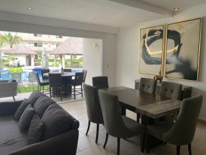 Acapulco Diamante Varadero D001