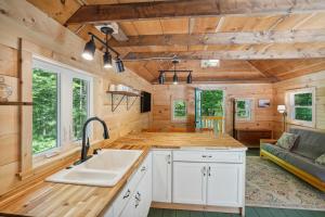 Gloversville Retreat with Patio & Lake Access!