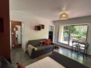 Les Appartements dEdmond Rome Favier