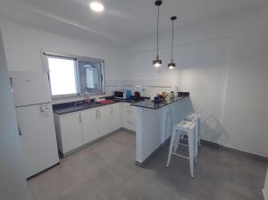 Mariposa céntrico downtown , con pileta