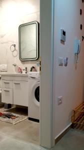 2F Saranda Apartment