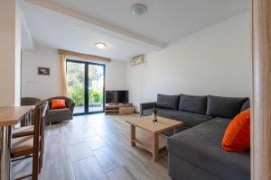 Petrovac Holiday Apartments 2