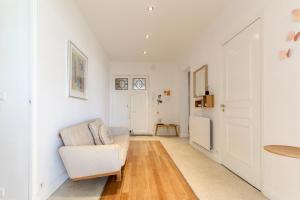 Superb 3BR with AC Sea view PARKING and Garden - BENAKEY