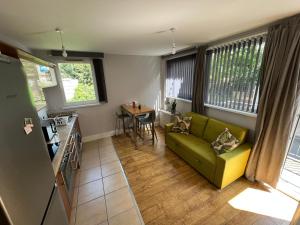 London Modern Flat near transports