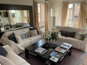 Elegant flat central Saint Tropez with terrace