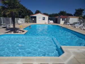 Chalet spacieux à 8 km de la mer