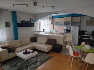 STUDIO APARTMAN KARLER