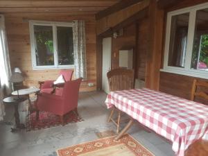 Chalets Holiday Chalet 2 Set in Country side : photos des chambres