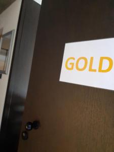 Casa Sciliar Stanza privata gold