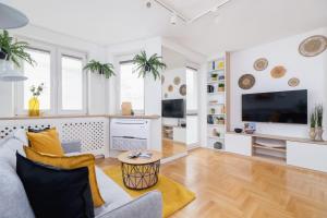 Cozy Apartment Bartla 19 by Renters