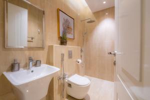 Luxurious Three Bedroom Apartment North of Riyadh شقة فخمة مكونة من ثلاث غرف نوم شمال الرياض