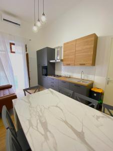 Medusa -IN CENTRO, ARIA CONDIZIONATA e NO ZTL -CITY CENTRE, AIRCON, NO LTZ