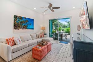 8000 Lost Shaker Lane